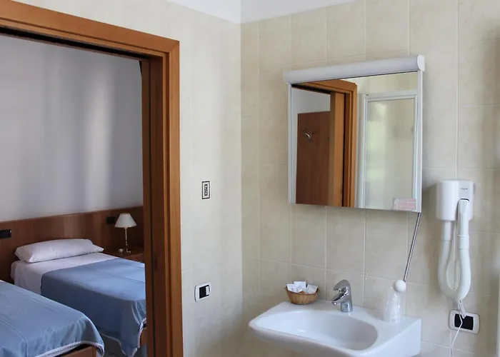 酒店 霍费尔旅馆 2*